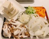 鶏団子と玉ねぎの春雨スープ作り方1写真