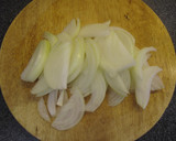 骨付き鶏モモ肉の煮込み・和風きのこソース作り方1写真