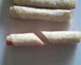 カニカマと餃子の皮のクルクル巻き作り方4写真