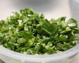 大根の葉っぱとじゃこのサッと煮。作り方1写真