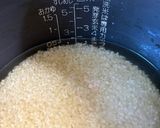 鶏肉と梅と塩昆布の炊き込みごはん作り方2写真