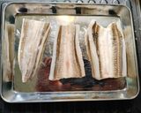 出汁がすごい　バーナー処理で穴子の塩煮作り方5写真