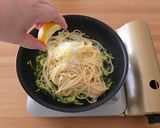 ズッキーニとアーモンドのレモンパスタ作り方5写真