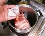 豚バラ肉の紅茶煮☆焼き豚作り方1写真