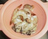 海鮮たっぷり☆絶品寄せ鍋♪作り方2写真