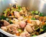 野菜たっぷり♪トマたまスープ雑炊作り方1写真