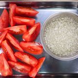 濃厚スパイシーツナマヨのトマトサラダ🥗💕作り方1写真