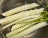 ウドのきんぴら（肉入り）作り方1写真