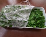 大根の葉と豚バラ肉の味噌炒め作り方2写真