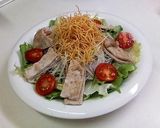 ポークソテーと揚げ麺の焦がし醤油サラダ作り方3写真
