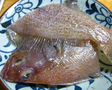分量簡単♪照り照りのかれいの煮つけ。作り方1写真