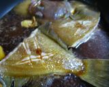 分量簡単♪照り照りのかれいの煮つけ。作り方4写真