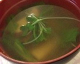 簡単！さつまいもと春菊のスープ作り方4写真