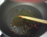 春雨と豚肉とインゲンのピリ辛炒め♪作り方3写真