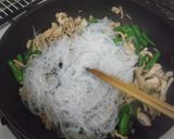 春雨と豚肉とインゲンのピリ辛炒め♪作り方5写真