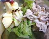 鶏とキャベツとりんごのサラダ　胡麻生姜味作り方6写真