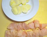 じゃがいもと鶏胸肉の煮物作り方1写真