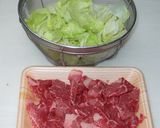 レタスと牛肉の塩焼きそば作り方1写真