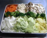 〆がおいしい、簡単サッパリ、トマト鍋作り方1写真