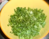大根の葉と豚肉の味噌炒め作り方1写真