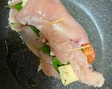 鶏胸肉のスモークチーズカプレーゼ風🧀🍅🌿作り方4写真