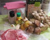 ダイエット♪豚肉きのこ豆乳ソース作り方1写真