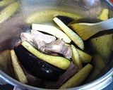 簡単　スペアリブと茄子のトマトソース煮作り方3写真