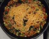 簡単☆挽き肉と小松菜のトマトパスタ作り方4写真