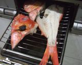 新鮮な金目鯛であら汁！作り方2写真