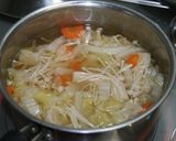 寒い日に☆白菜とふわふわ鶏団子のスープ作り方1写真