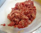 薄切り牛肉と野菜のトマト煮込み作り方1写真