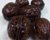 クルミの割り方　木の実のスポンジケーキ作り方3写真