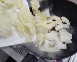 白菜炒め甘口エビチリ乗せ作り方2写真