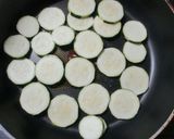簡単♪ダシダDEズッキーニ炒め(韓国風）作り方2写真