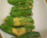 ししとうでチーズはさんじゃいました作り方4写真