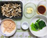 簡単昼食・夕飯!小松菜舞茸ツナ和風パスタ作り方1写真