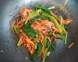 夏の夕飯！小松菜コンビーフチャンプル素麺作り方3写真