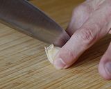 にんにくとベーコンで煮込む『里芋』の煮物作り方2写真