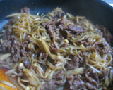 牛肉とごぼうのすき焼き風煮。お弁当にも！作り方3写真
