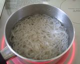 ピリ辛で旨ッ！糸こんともやしの韓国炒め☆作り方1写真