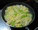 【農家のレシピ】レタスとエビのチャーハン作り方7写真