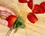 生いちごで作るホットいちごミルク作り方1写真