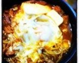鍋で！チーズとろ～り甘辛煮込みラーメン♪作り方3写真