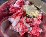 夏にピッタリ！！牛肉とトマトの春雨炒め作り方1写真