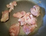 鶏肉とじゃがいもの煮物作り方1写真