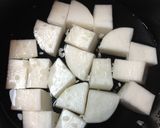 **ほっこり甘い大根と鳥の煮物**作り方2写真