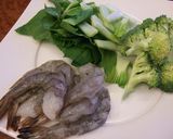 ちょっと豪華に☆海老と青菜の醤油ラーメン作り方1写真