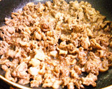 たっぷりきのこと牛肉の炊き込みごはん作り方2写真