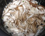 松茸の香り！きのこ炊き込み御飯作り方2写真