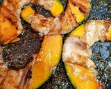 簡単おつまみ！南瓜チーズ豚バラ肉の肉巻き作り方3写真